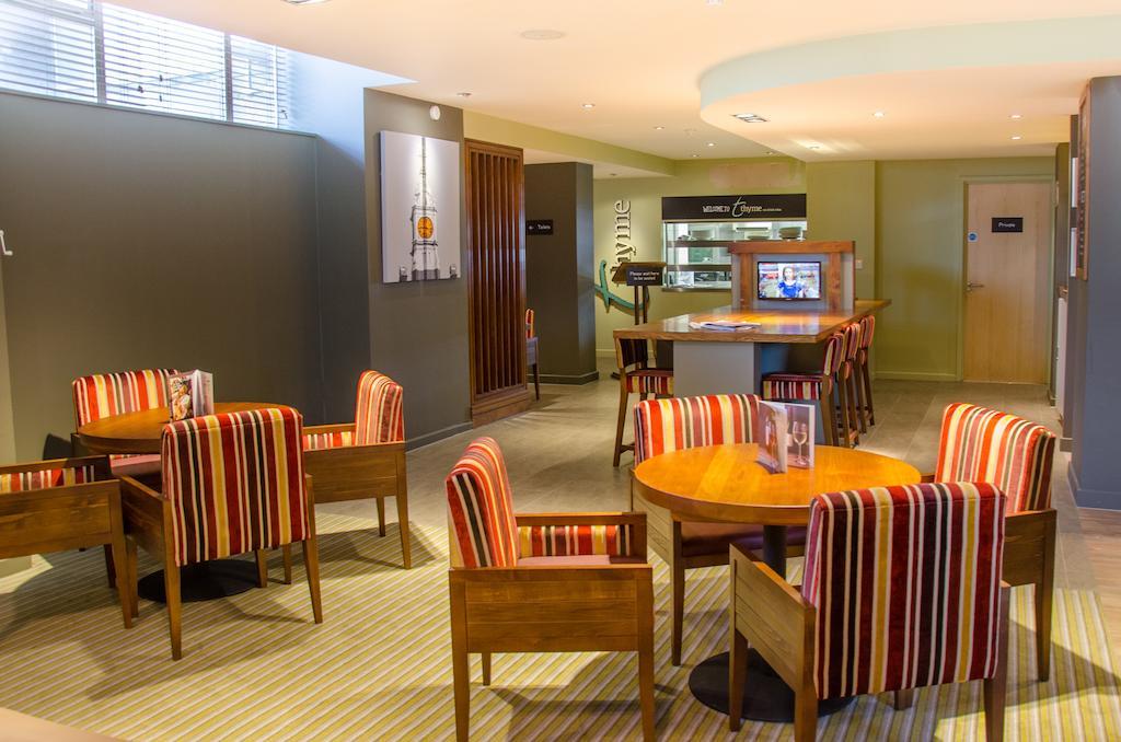 Premier Inn London Hammersmith Екстер'єр фото