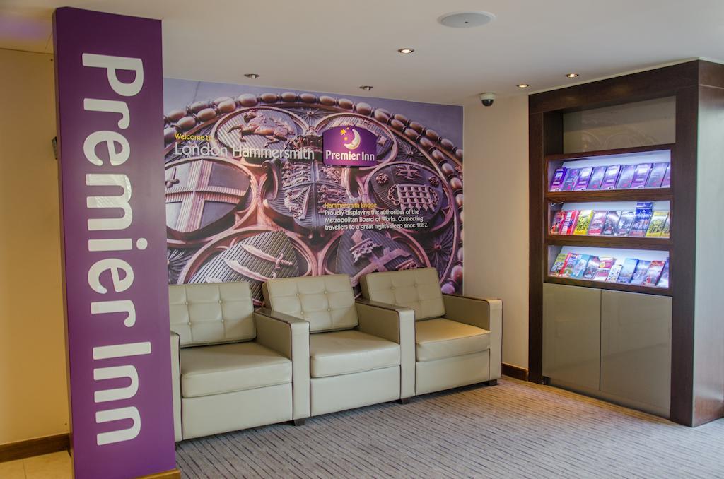 Premier Inn London Hammersmith Екстер'єр фото